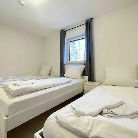 Апартаменты Max116 Komfortable Monteurwohnung *