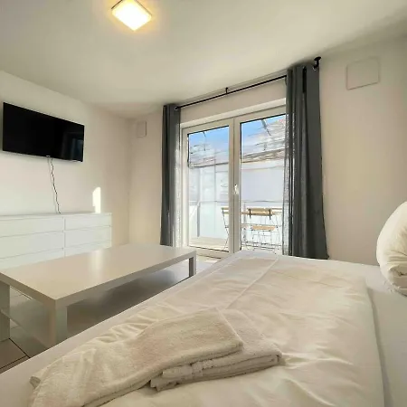 Max116 Komfortable Monteurwohnung Апартаменты Maxhutte-Haidhof